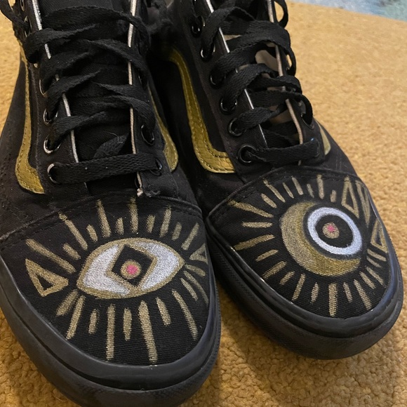 Unisex Black and Gold Unicorn Boho VANS EUC size 6.5 men’s 8 women’s - Picture 5 of 12